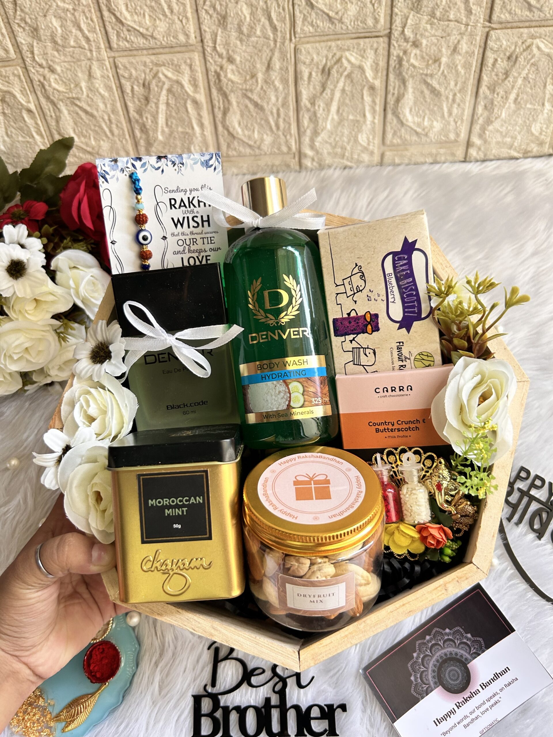 Bro’s tray of joy | Rakhi hamper for brother