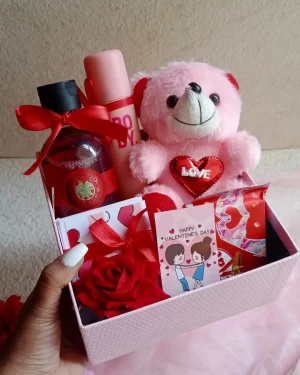 Pink love for her | Valentine Hampers