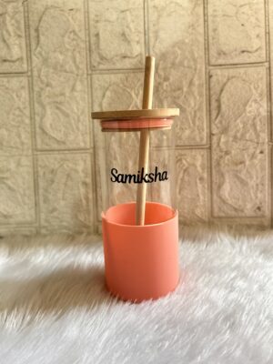 Customized sipper flask with wooden straw