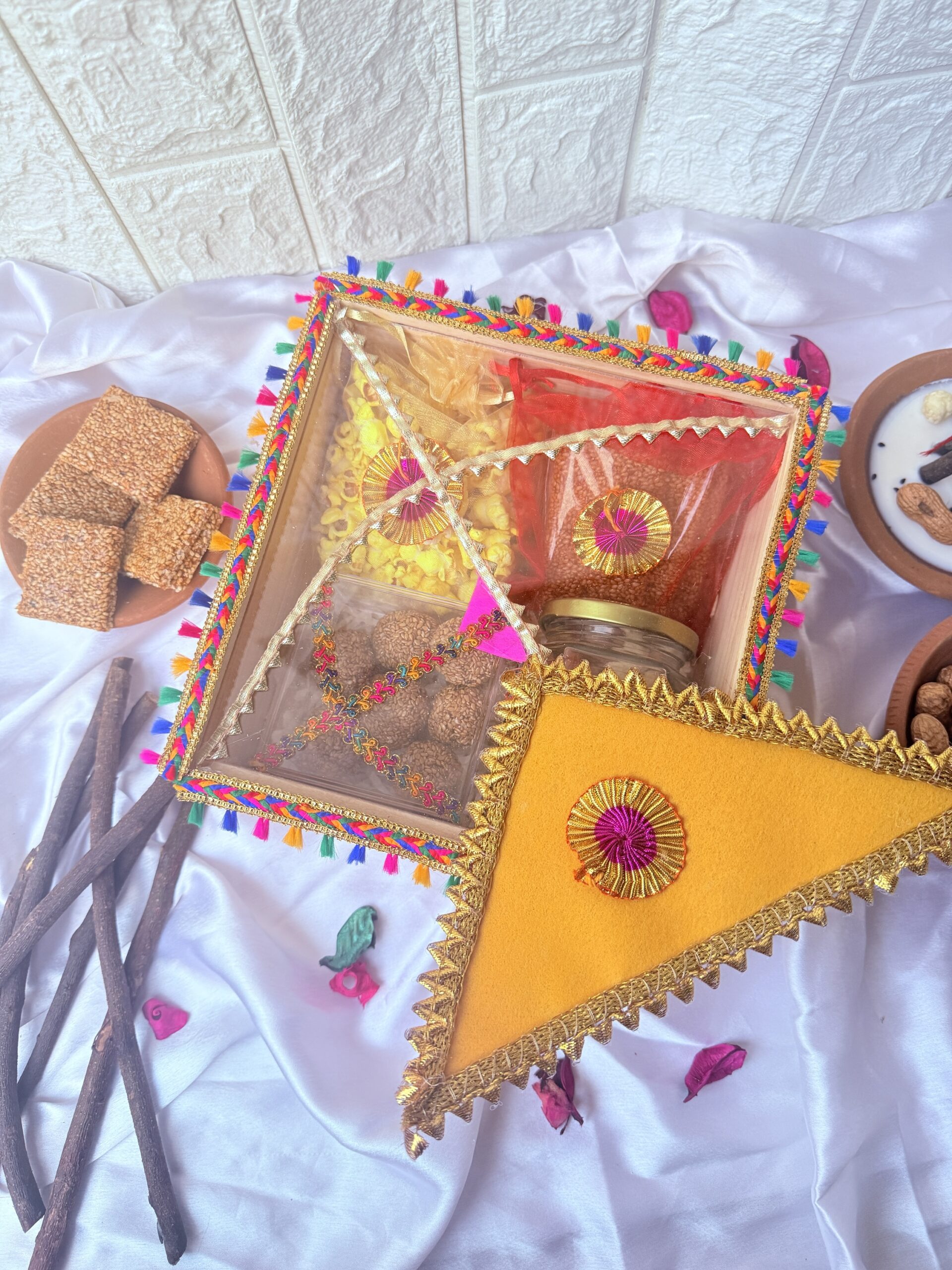 Lohri kite hamper | festive ready lohri hamper🔥 - Image 4