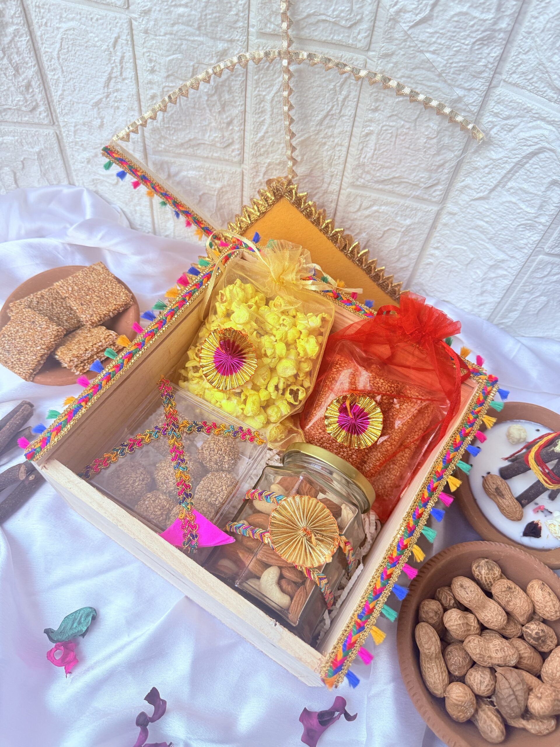 Lohri kite hamper | festive ready lohri hamper🔥 - Image 2